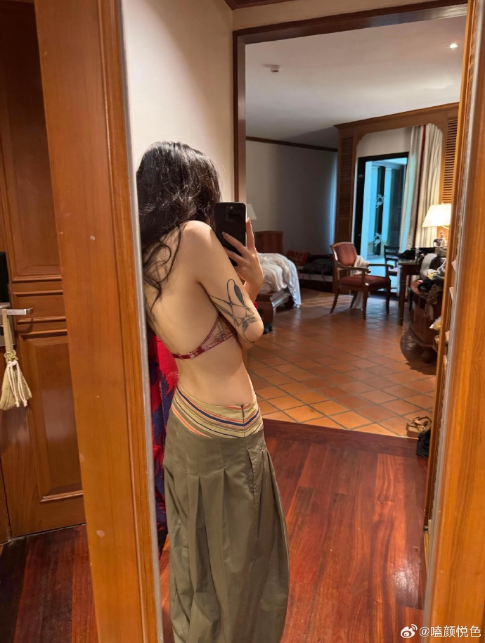 某博周三look大赛